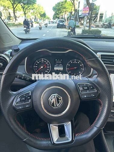 Ô tô MG ZS 2021 màu đen số tự động
