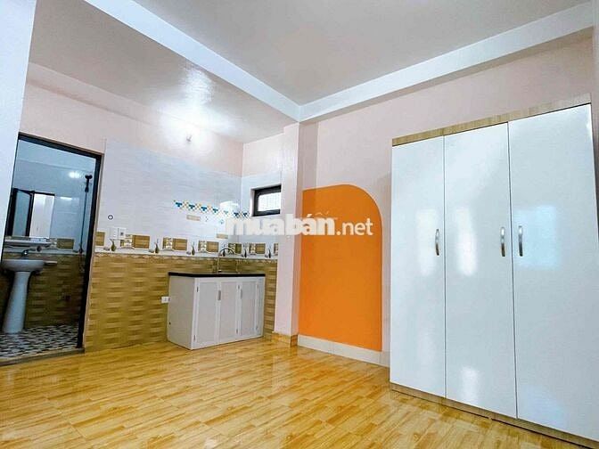 PHÒNG THOÁNG NGAY MỄ TRÌ HẠ - PHẠM HÙNG ĐỦ ĐỒ Ở NGAY - NHÀ XE RỘNG RÃI