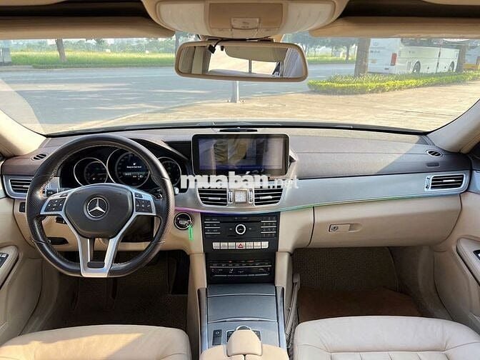 Mercedes Benz E Class 2015 E200 Edition - 74000 km