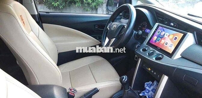 Toyota Innova 2019 2.0E - 72300 km