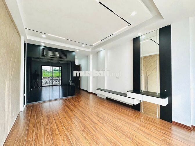 CẦN BÁN NHÀ THẠCH BÀN LONG BIÊN HÀ NỘI.