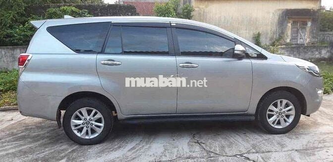 Toyota Innova 2019 2.0E - 72300 km