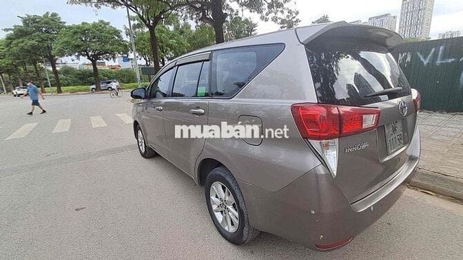 Toyota Innova 2018 2.0E