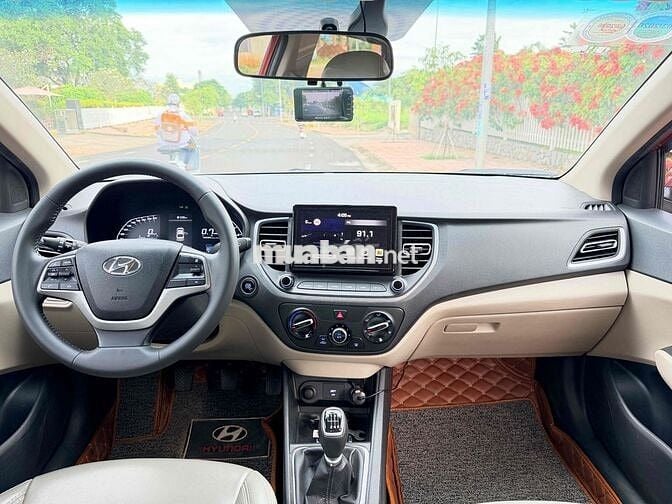 Bán xe Accent 2021 MT cực đẹp