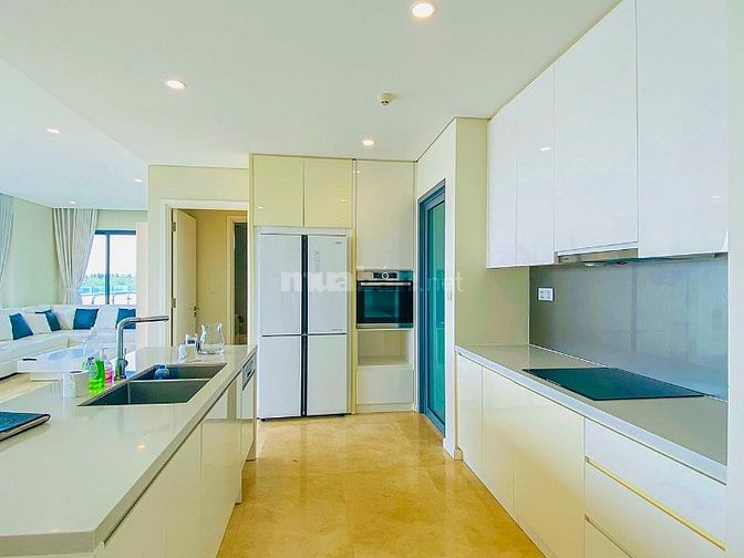 Căn hộ bán hoặc cho thuê tại Diamond Island view sông 4PN 233m2