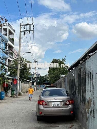 Bán nhà Bùi Công Trừng 500m2 9 phòng ngủ