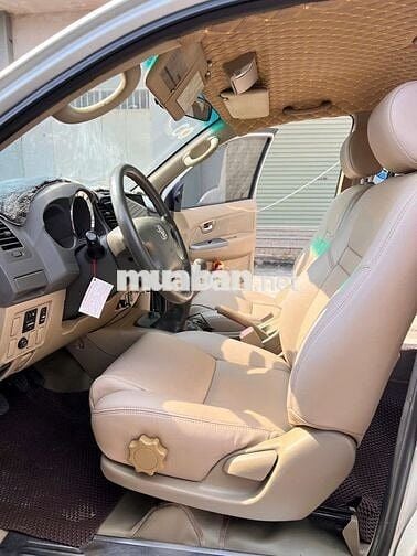 Toyota Fortuner 2010