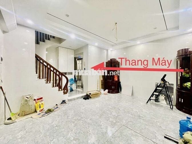 Nhà mới xây, 35m ,  6 tầng Thang máy- hàng xóm Aeon Long Biên