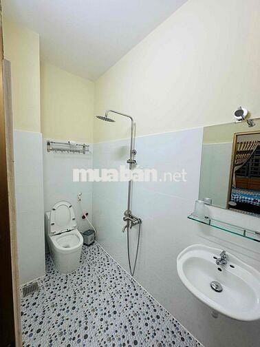 PHÒNG MỚI XÂY 100% _ Full Nội Thất _ PCCC đầy đủ _ Gần Hà Huy Giáp
