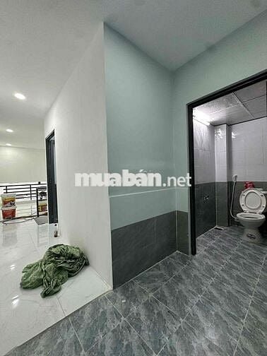 Bán nhà Cây Cám - 4x15m, gác lừng - số nhà huyện