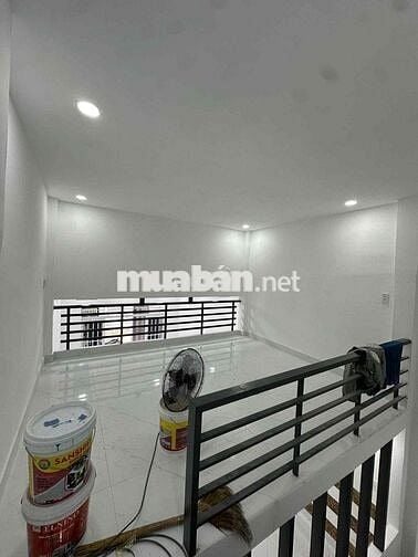 Bán nhà Cây Cám - 4x15m, gác lừng - số nhà huyện