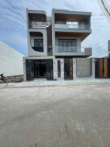 Nhà phố Cần Giuộc | cách Quận 8 chỉ 9km | giỏ hàng hơn 100 căn 