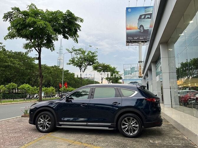 Mazda CX 8 2023 Luxury - 16000 km -  1 chủ từ đầu