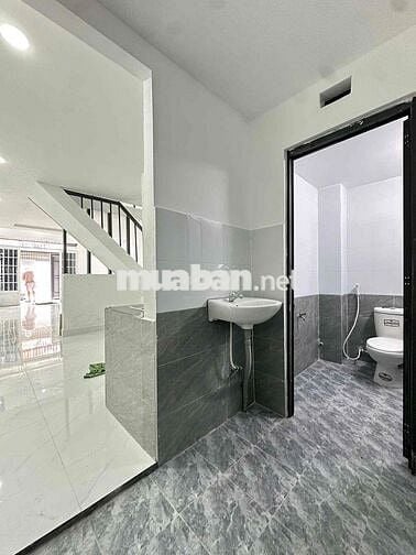 Bán nhà Cây Cám - 4x15m, gác lừng - số nhà huyện