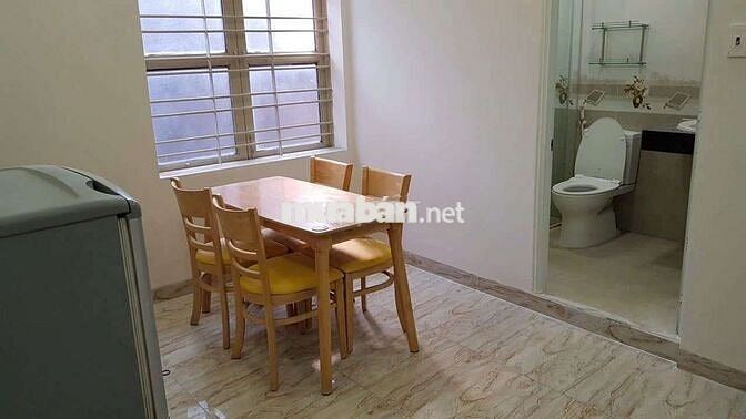 Phòng Full nội thất Cô Giang gần cầu Ông Lãnh, Phố Bùi Viện Quận 1