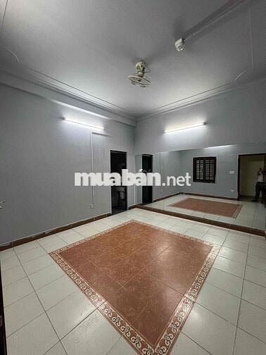 CHO THUÊ TÒA NHÀ MỚI:  - ĐC: 72 C1, P.13, Q. TÂN BÌNH
