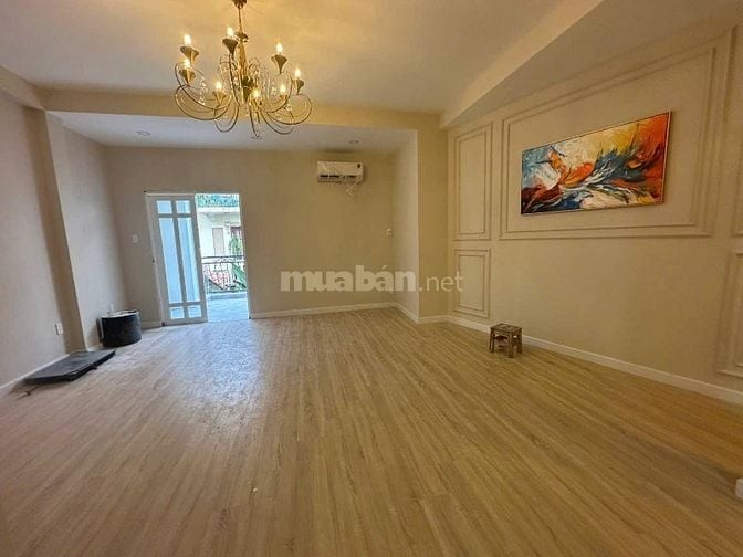 KẸT TIỀN CẦN BÁN GẤP HẺM XE HƠI ĐẶNG DUNG, P.TÂN ĐỊNH Q.1 Nở hậu 9,8m