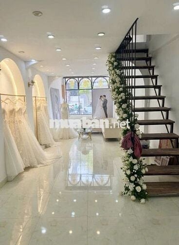 Cho thuê nhà MT Phạm Viết Chánh, NCT, Q1, 4x18m T+2 lầu - 49Tr