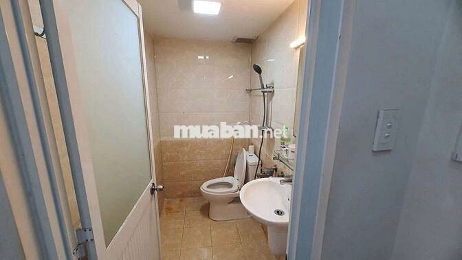 Phòng Full nội thất Cô Giang gần cầu Ông Lãnh, Phố Bùi Viện Quận 1