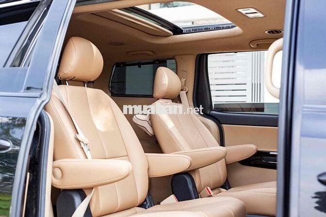 Kia Sedona 2019 2.2 DAT Luxury - 87000 km