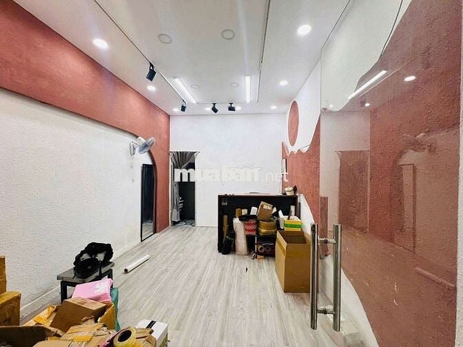 🆘️CHO THUÊ NHÀ HẺM XE HƠI ĐỂ TRONG NHÀ, P.9,GV