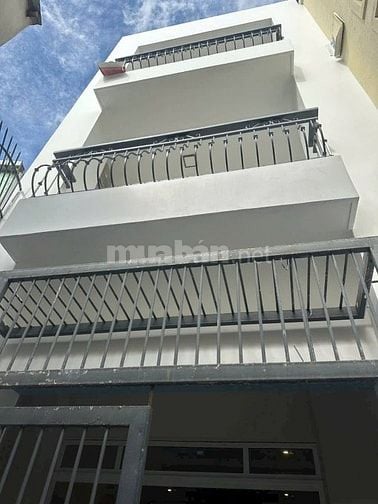 KẸT TIỀN CẦN BÁN GẤP HẺM XE HƠI ĐẶNG DUNG, P.TÂN ĐỊNH Q.1 Nở hậu 9,8m