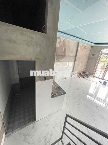 Nhà lầu mới 100% mặt tiền Hồ Búng Xáng
