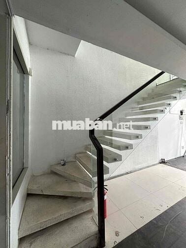 CHO THUÊ NHÀ 119 NGUYỄN ĐÌNH CHÍNH PHƯỜNG 11 QUẬN PHÚ NHUẬN