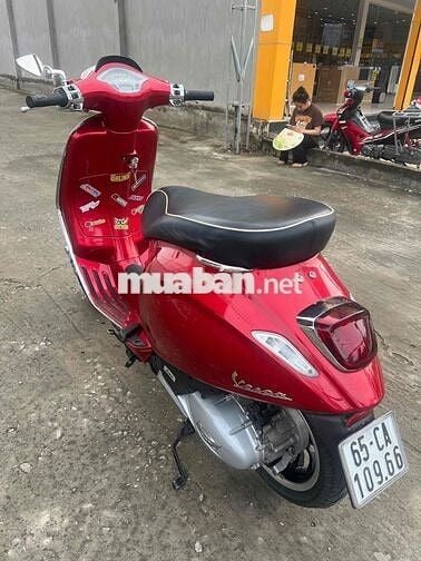 Vesspa sprint 2020 đỏ chery.