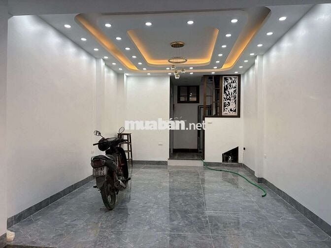 BÁN NHÀ NGÕ 389 HOÀNG QUỐC VIỆT- PHÂN LÔ- Ô TÔ - 7 TẦNG - THANG MÁY
