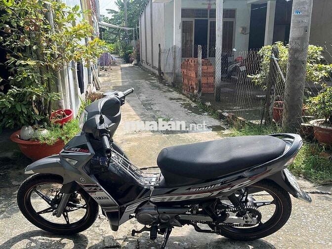 xe giấy tờ đầy đủ máy êm