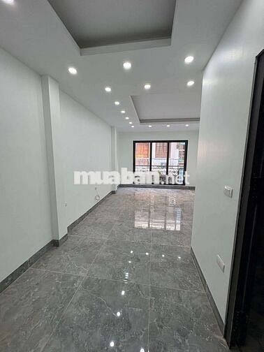 BÁN NHÀ NGÕ 389 HOÀNG QUỐC VIỆT- PHÂN LÔ- Ô TÔ - 7 TẦNG - THANG MÁY