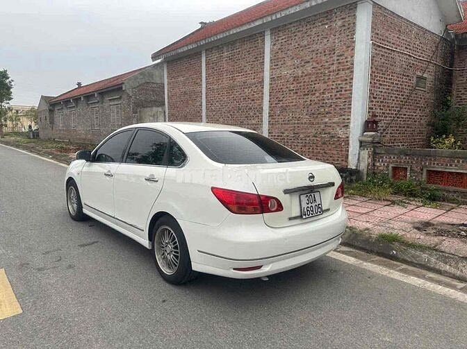 Nissan Bluebird 2009 - 185757 km
