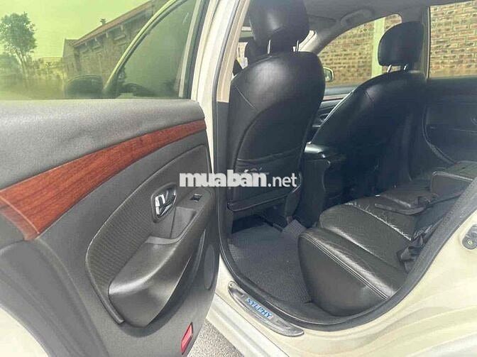 Nissan Bluebird 2009 - 185757 km