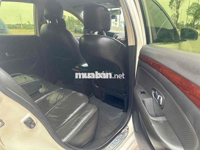 Nissan Bluebird 2009 - 185757 km