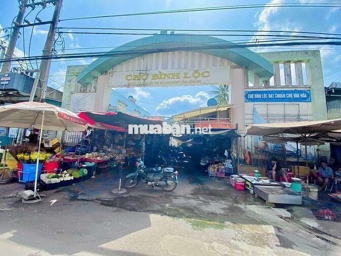 Đất đẹp giá rẽ vị trí tốt.2 mặt tiền rộng 7m. Xe ô tô ra vào thoải mái