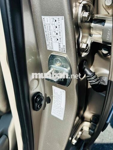 Toyota Innova 2014 2.0E MT