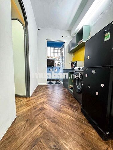 Căn hộ 2 Phòng ngủ sạch sẽ,sang trọng -bancol thoáng-cộng hoà,tân binh