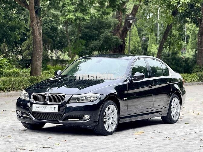 BMW 3 Series 325i 2010