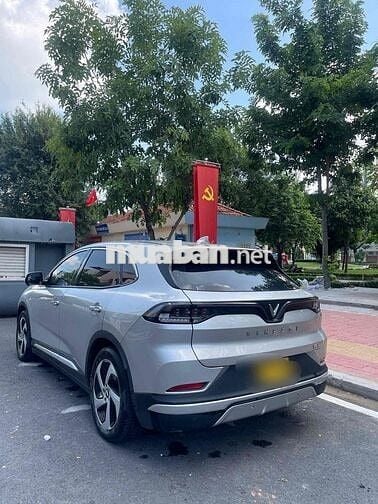 VF8 áp TXĐĐ đã bao gồm pin