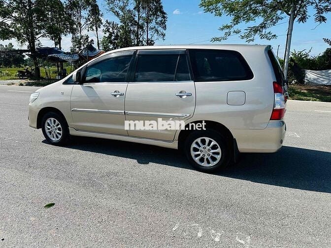 Toyota Innova 2014 2.0E MT