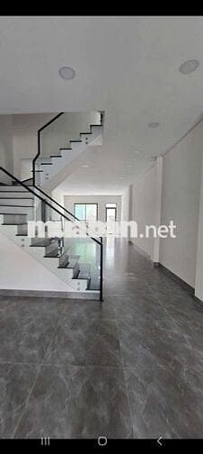 NHÀ MỚI 100% HXH ĐƯỜNG LÊ TRỌNG TẤN .P.BÌNH HƯNG HÒA .DT 5×24M 3 LẦU
