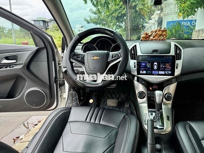 Chevrolet Cruze LTZ,Bản cao cấp,Xe gia đình cán bộ