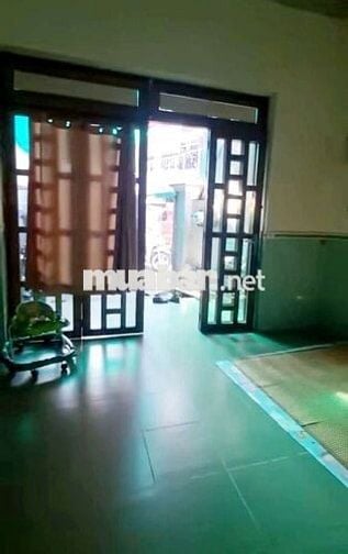 BÁN NHÀ 2 TẦNG NGAY SÁT MẶT TIỀN