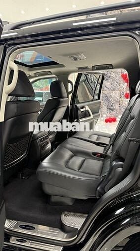 Toyota Land Cruiser 4.6V8, sản xuất 2020 cực đẹp.