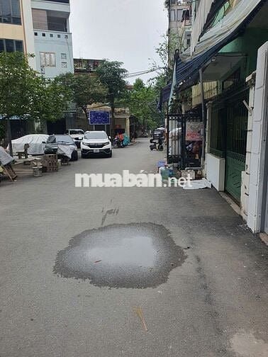 BÁN NHÀ CẦU GIẤY - 7 TẦNG - OTO ĐỖ CỬA - NỘI THẤT CAO CẤP - Ở NGAY