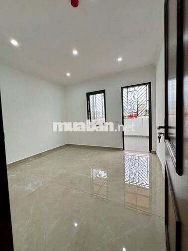 BÁN NHÀ CẦU GIẤY - 7 TẦNG - OTO ĐỖ CỬA - NỘI THẤT CAO CẤP - Ở NGAY