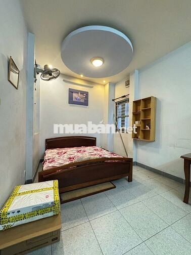 123/15 Thích Quảng Đức 5,8 x 18 nở hậu 6,5 m, 4 tầng 5 PN 4 WC