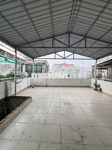 123/15 Thích Quảng Đức 5,8 x 18 nở hậu 6,5 m, 4 tầng 5 PN 4 WC