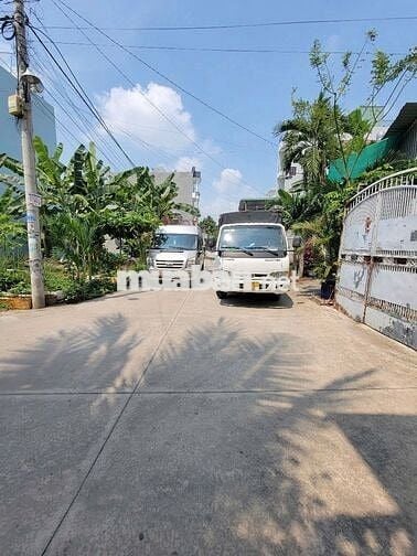 Cần bán gấp lô đất 140m2- Sát Phạm Văn Đồng- HXH 6m- Nở hậu - 9.5 tỷ